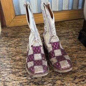 Ferrini Kids Boots in Purple and white checkered